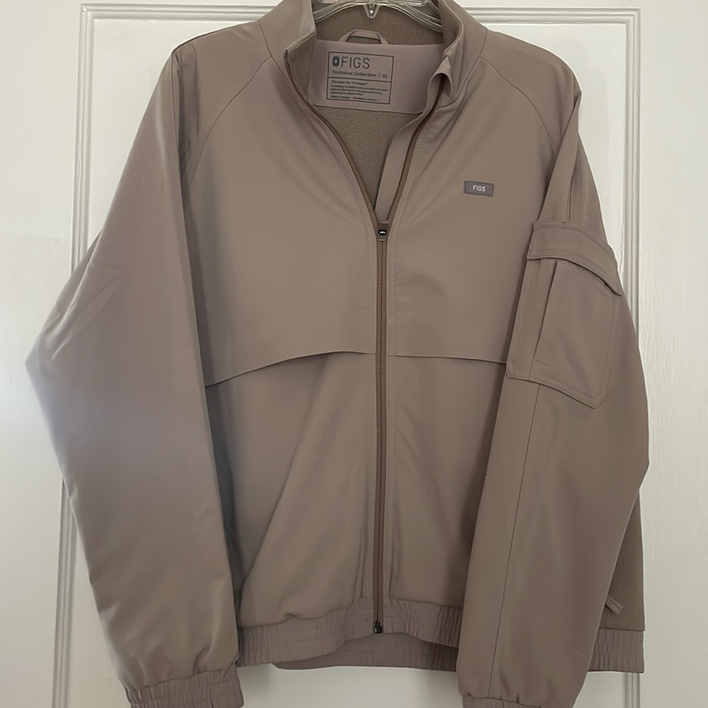 FIGS Women's Boulder Sydney Modern Cargo - Scrub Jacket - XL / Boulder